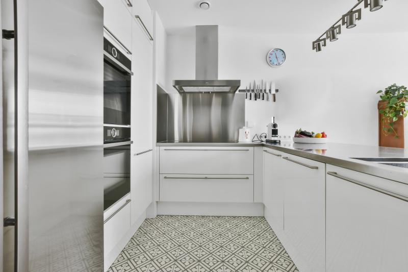 porcelain tiles are an ideal choice as kitchen floor